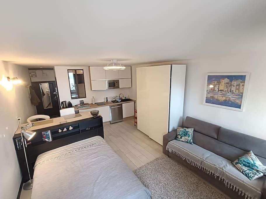 Emplacement Ideal, Vue Mer, Parking Offert Sanary-sur-Mer Extérieur photo